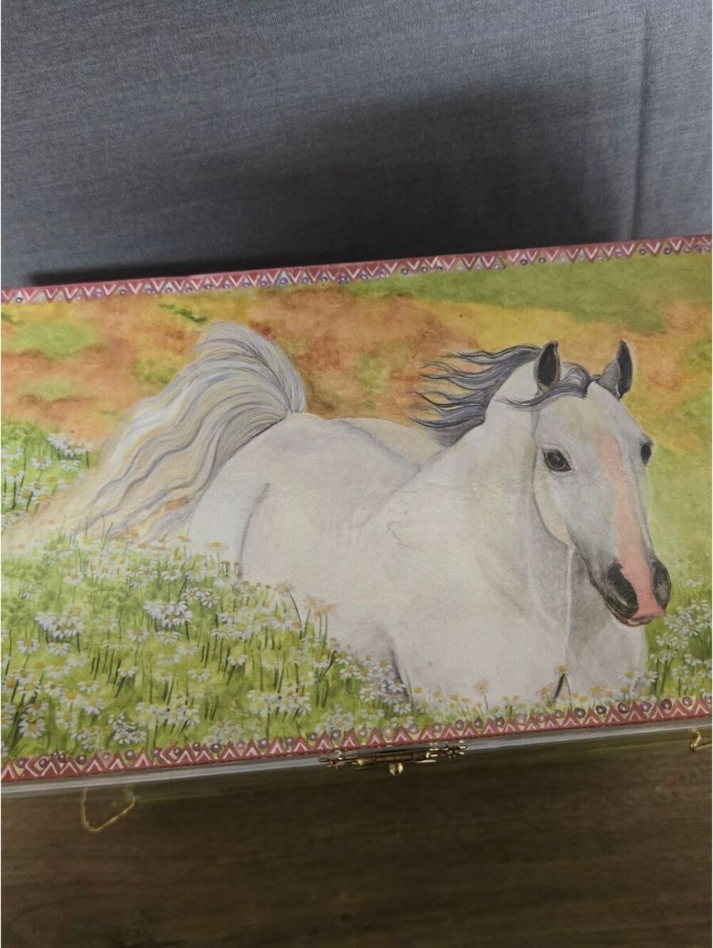 My Old Kentucky Home Musical Jewelry Box with White Horse